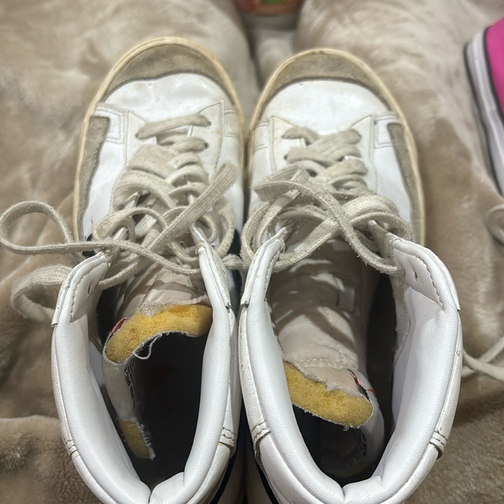 Used Nike Blazer 9.5